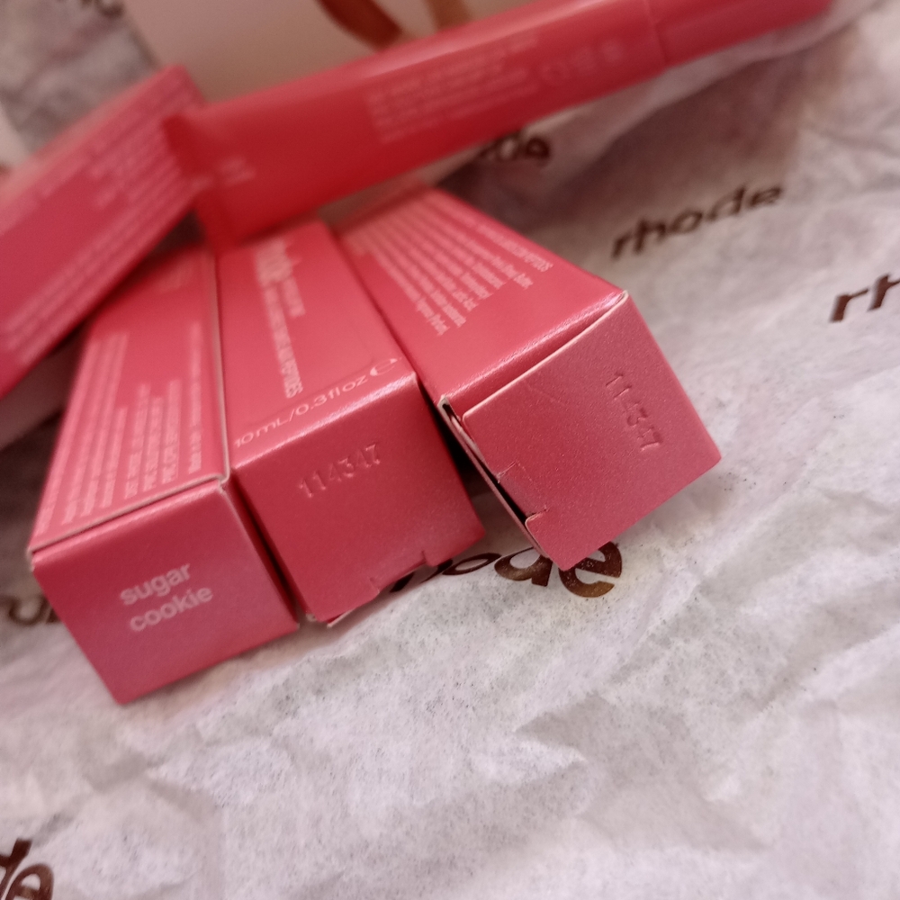 Rhode Pink Lip Tint Sugar Cookie - Picture 10 of 11